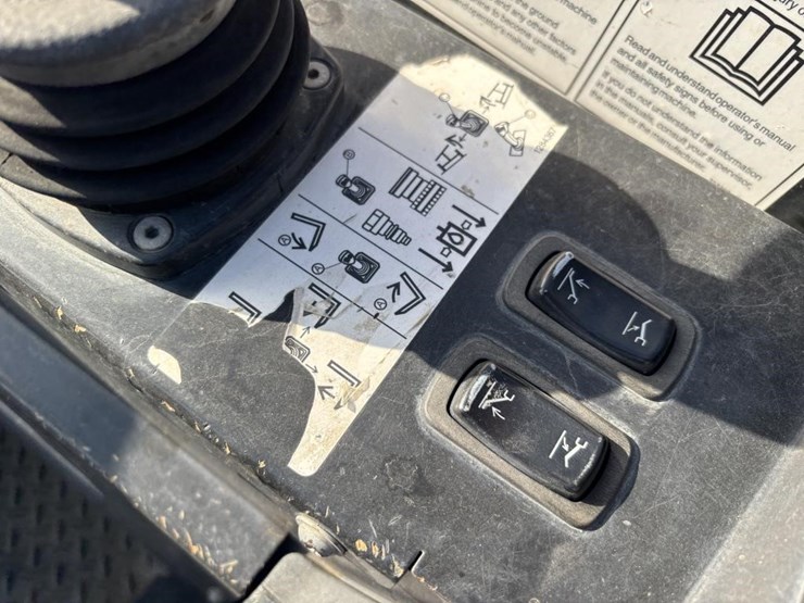 2018-genie-gth1056-image-37