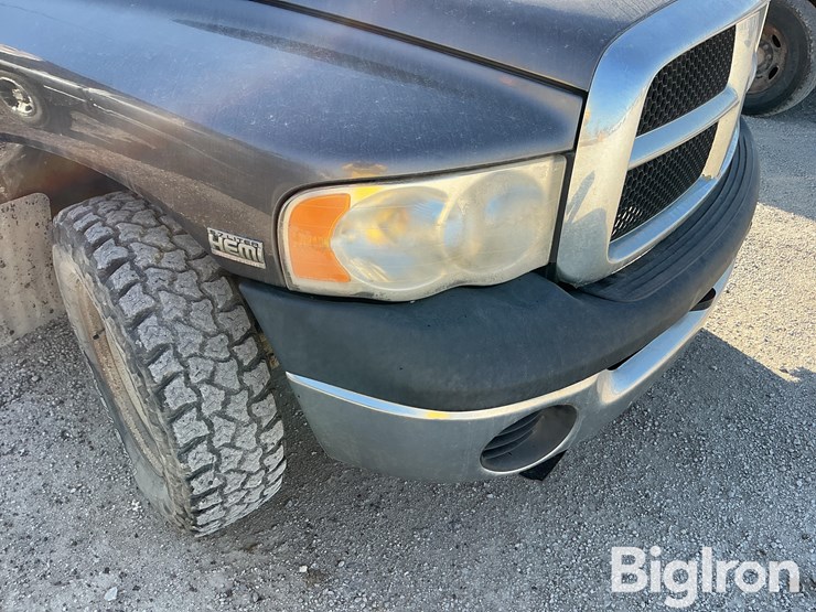 2004-dodge-1500-image-19