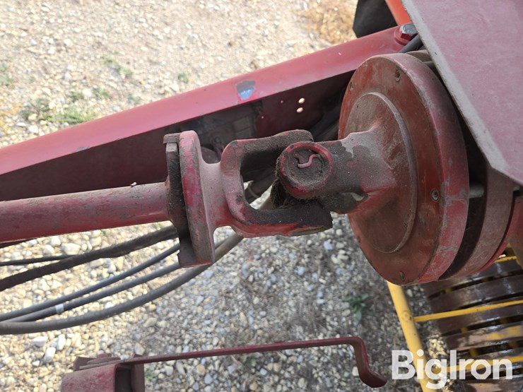 new-holland-688-image-12