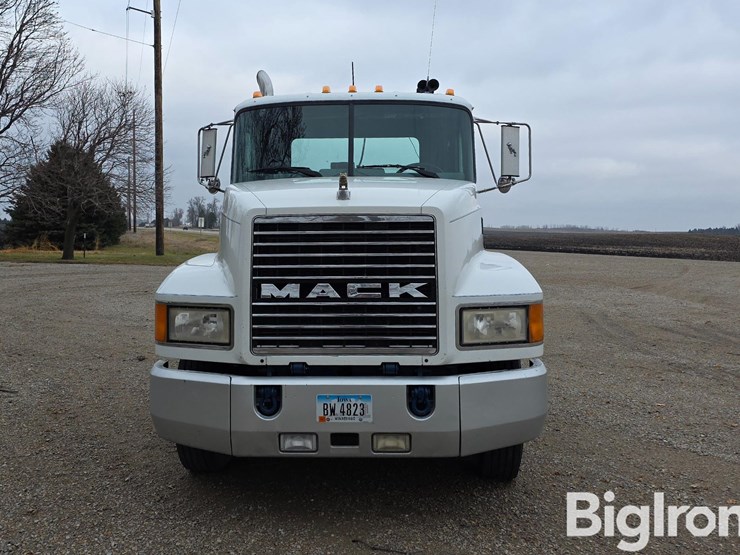 mack-ch613-image-2