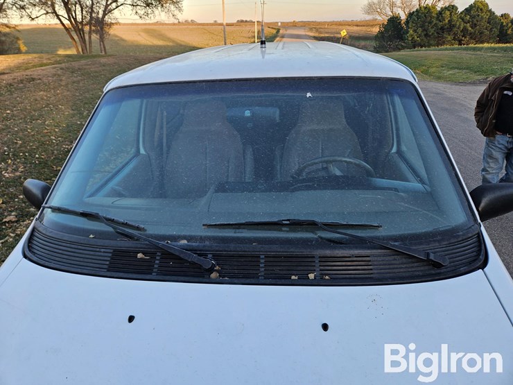 1994-dodge-grand-caravan-image-10