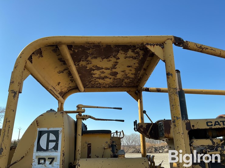 caterpillar-d7-image-17
