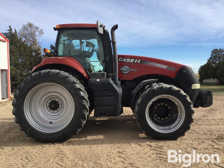 case-ih-magnum-260-image-7