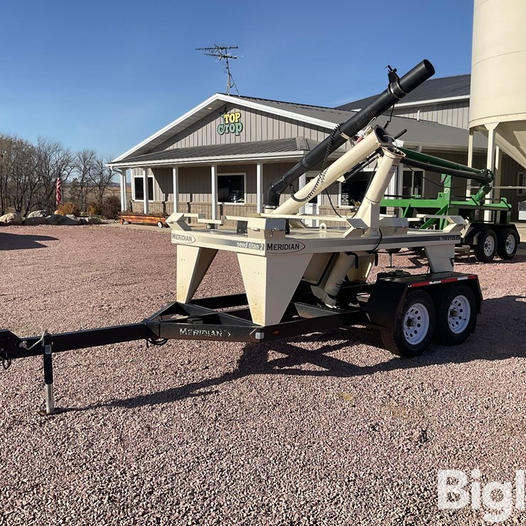 2011 MERIDIAN TITAN 2