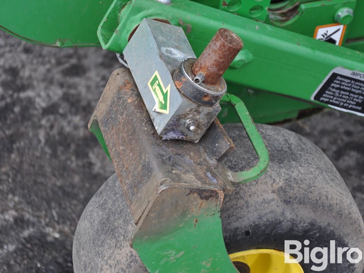 john-deere-l341-image-15