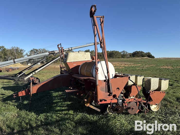 international-400-image-8