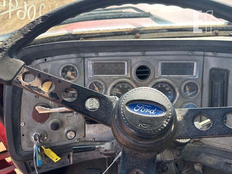 1995-ford-ltl9000-image-25