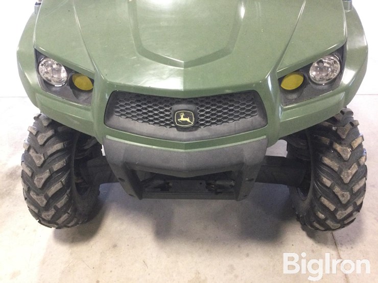 john-deere-gator-image-13