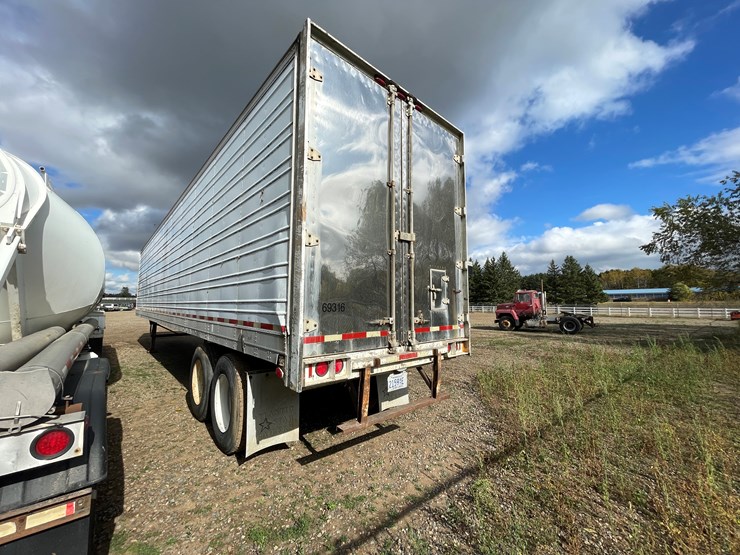 great-dane-van-trailer-image-2