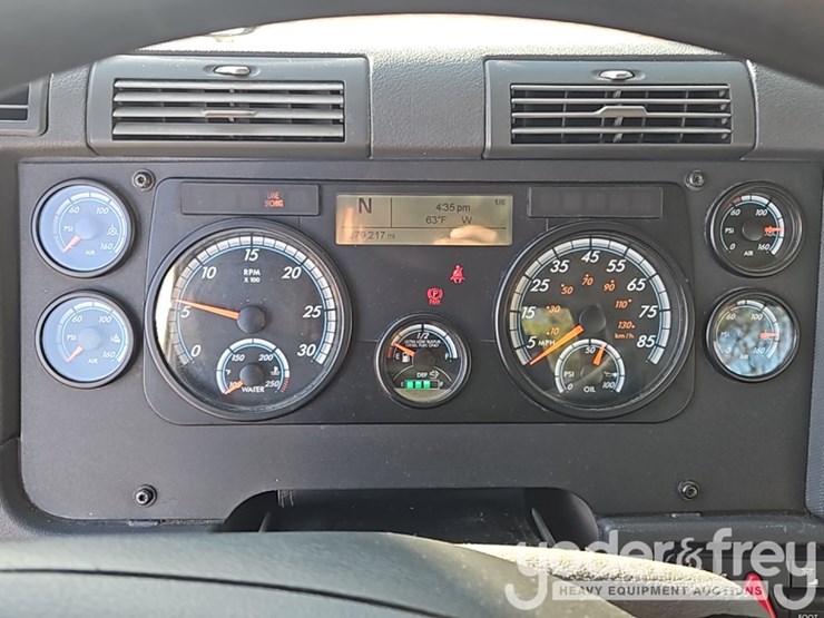 2018-freightliner-cascadia-image-45