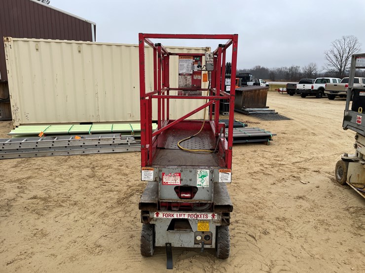 #300-•-1996-mec-scissor-lift-image-6