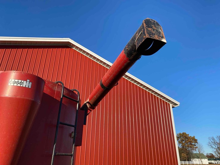 case-ih-1350-image-33