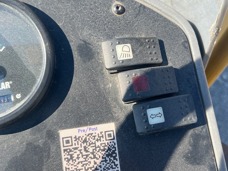 caterpillar-cb-334e-image-17