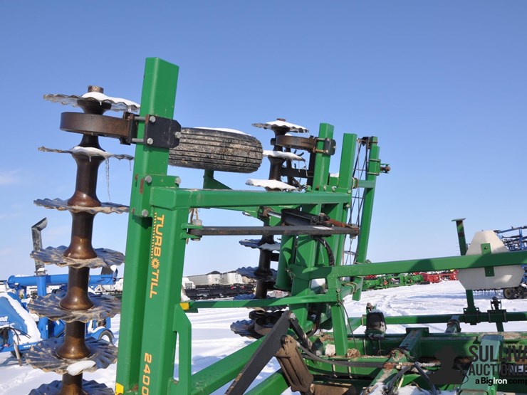 great-plains-2400tt-image-18