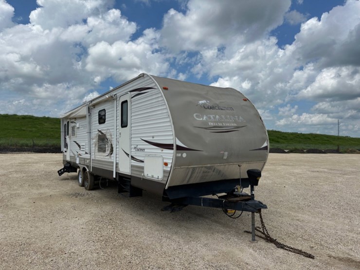 2013-coachmen-catalina-travel-trailer-image-3