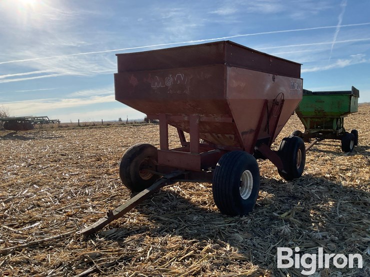 m&w-little-red-wagon-image-1