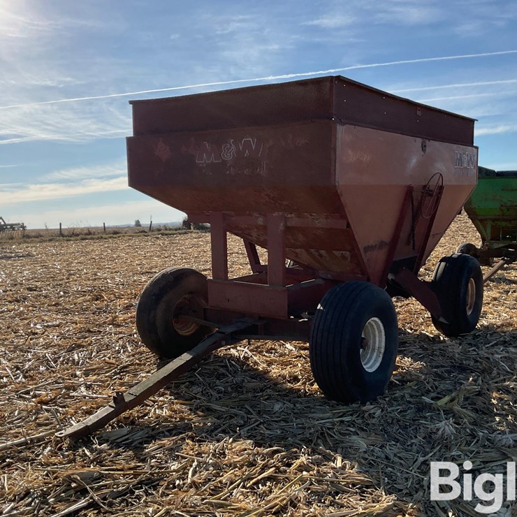 M&W LITTLE RED WAGON