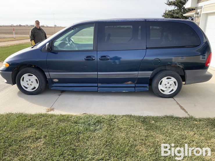 dodge-grand-caravan-se-image-8