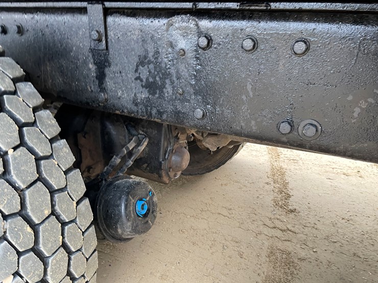 peterbilt-357-image-38