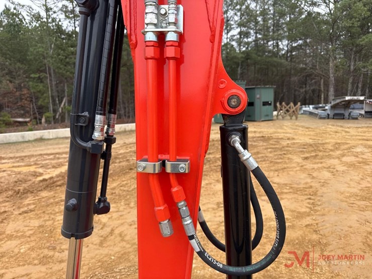 kubotakxo40-5-mini-excavator-image-13