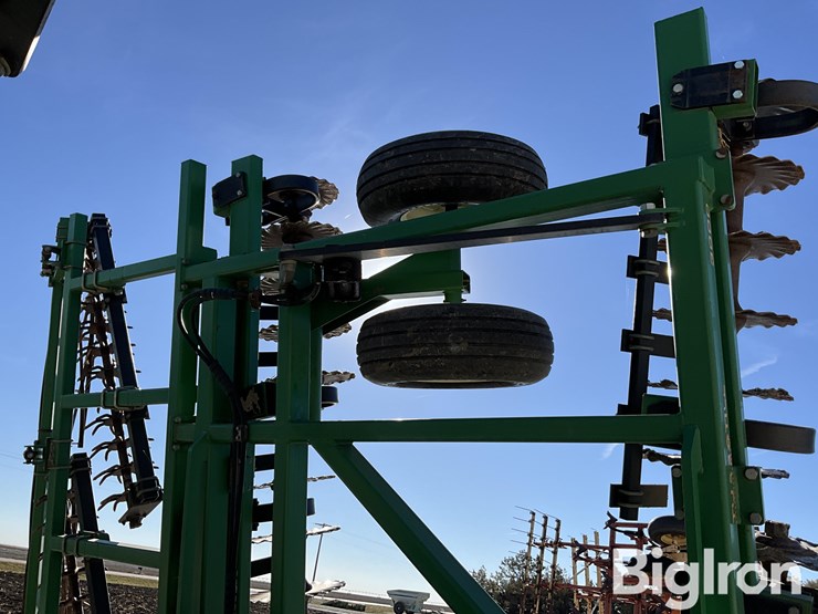 great-plains-3000tt-image-11