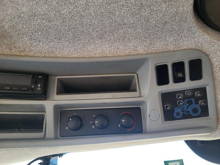 new-holland-t7.260-image-76