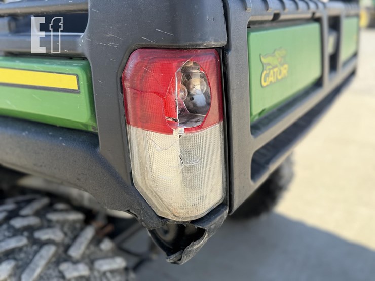 john-deere-gator-xuv-835m-image-10