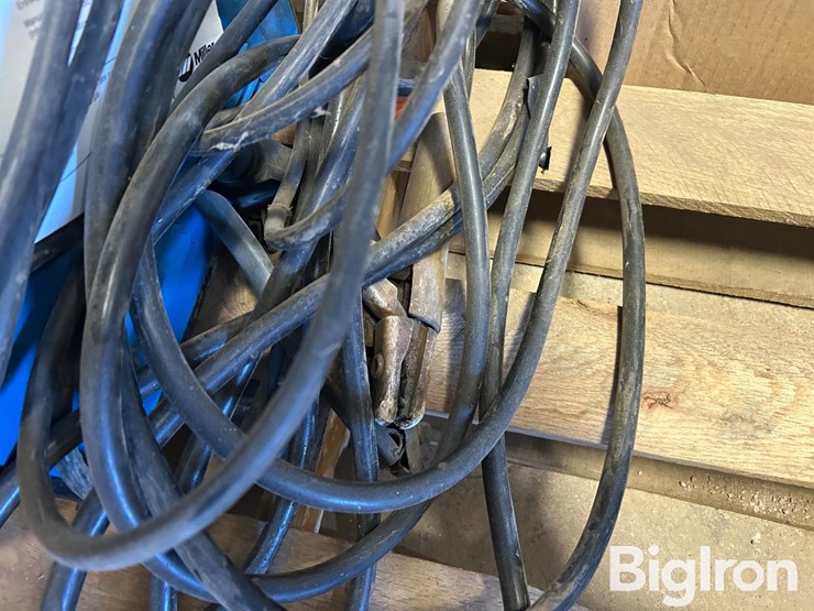 miller-thunderbolt-xl-stick-welder-image-12