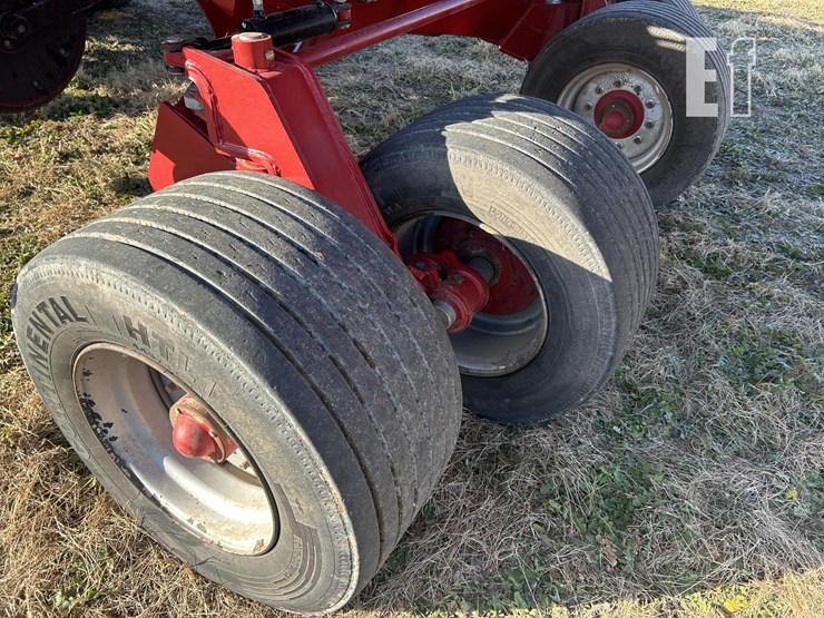 2013-case-ih-1265-image-21