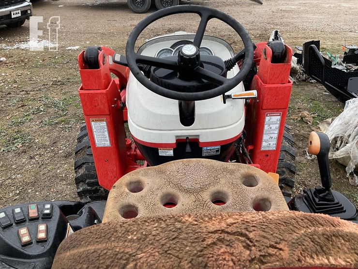 new-holland-boomer-8n-image-5