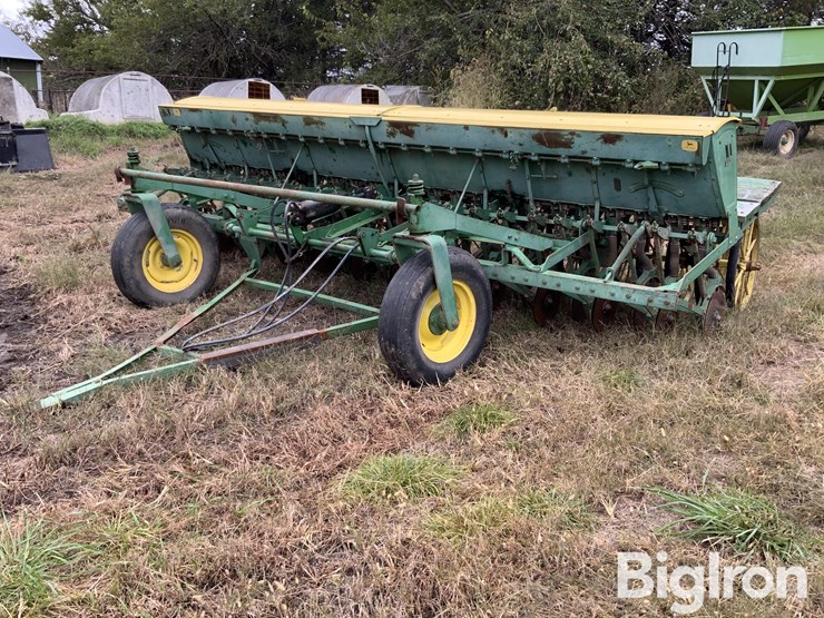 john-deere-lla-image-1