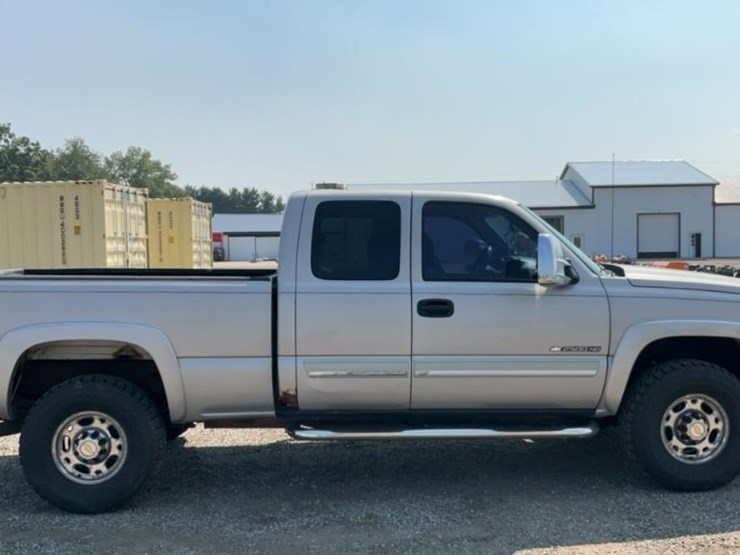 2005-chevrolet-silverado-2500hd-image-6