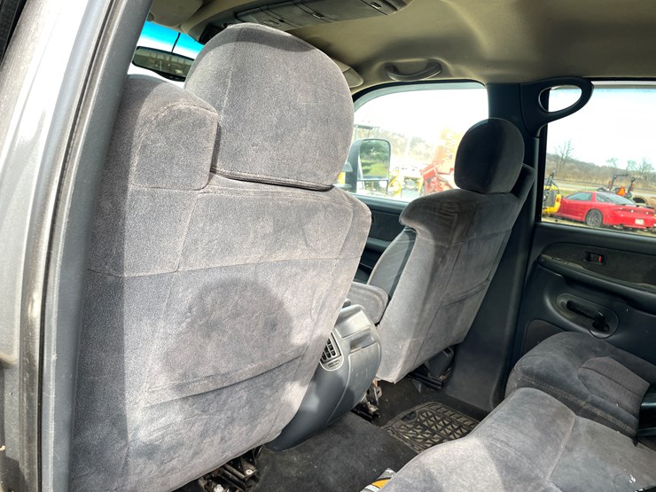 chevrolet-silverado-1500hd-image-66