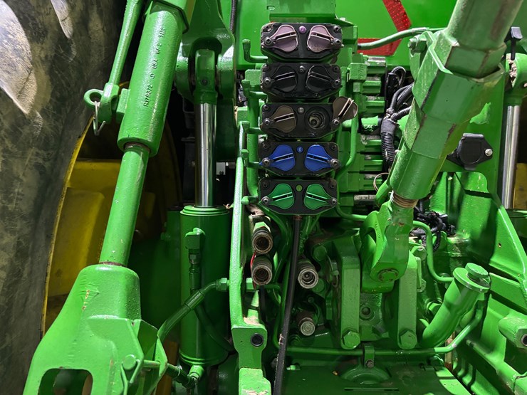 john-deere-8295r-image-5