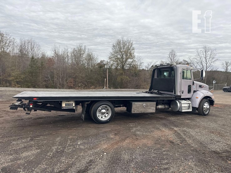 peterbilt-337-image-6