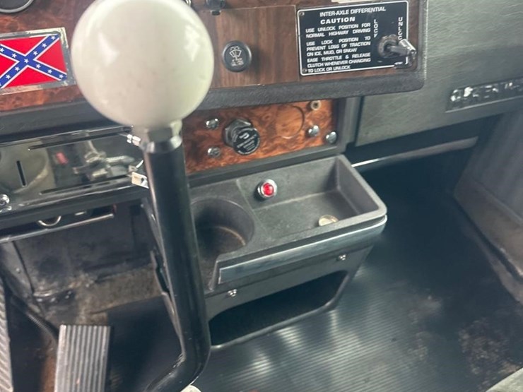 1999-kenworth-t800-image-26