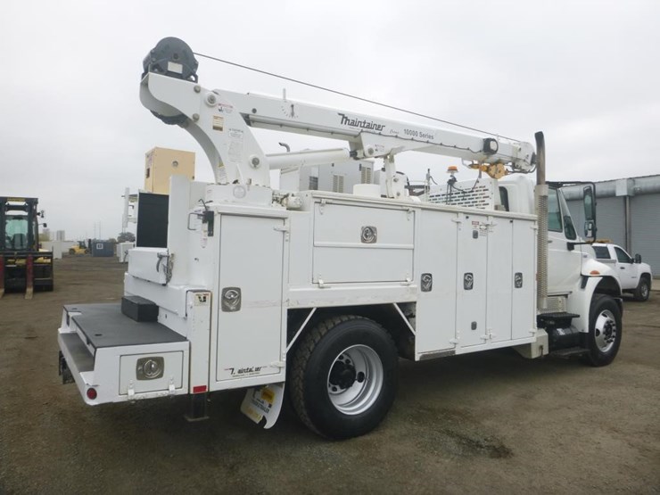 2013-international-durastar-4400-image-3