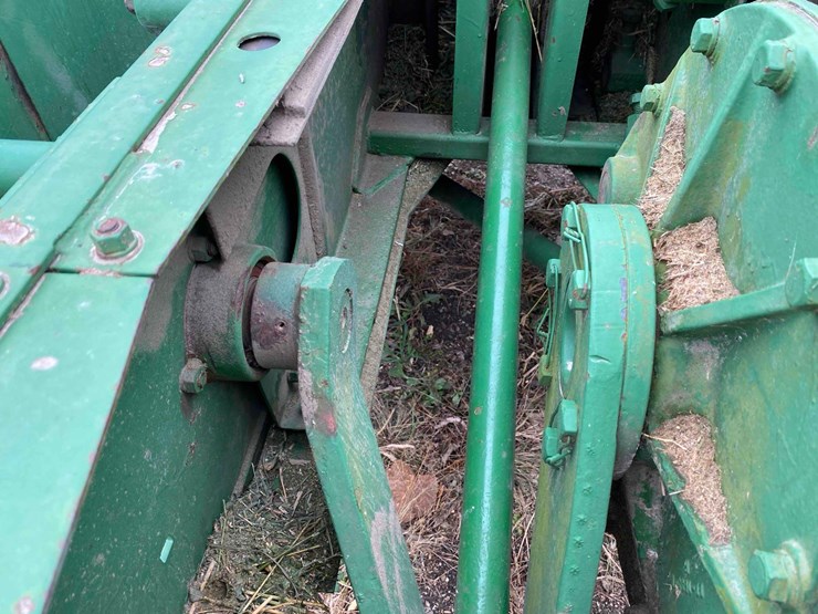 john-deere-14t-image-18