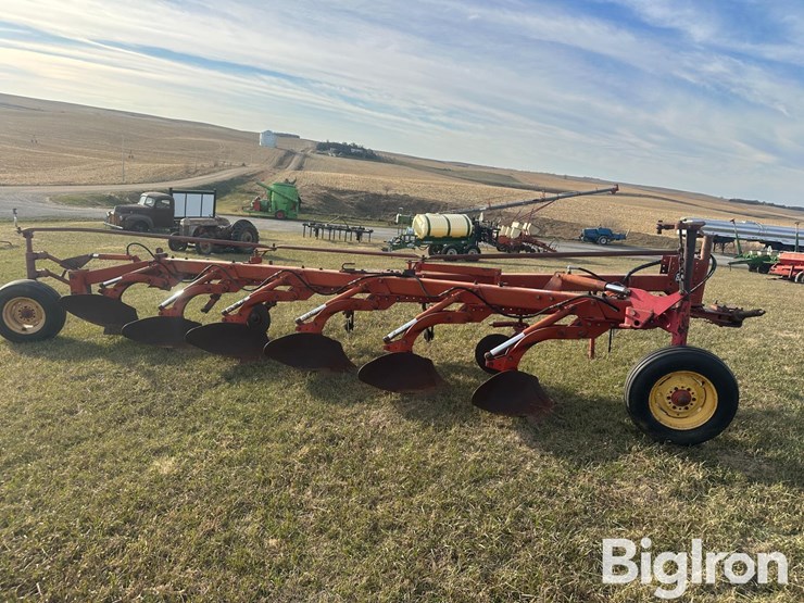 massey-ferguson-880-image-4