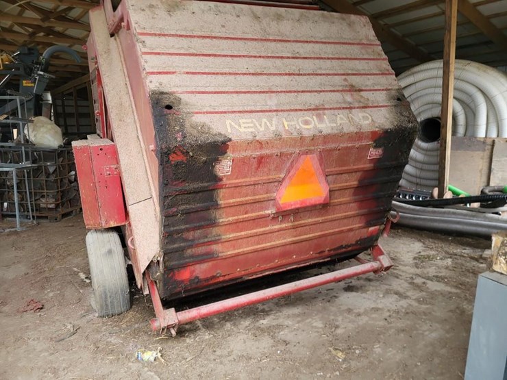 new-holland-851-image-7