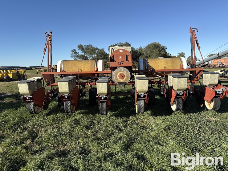 international-400-image-6