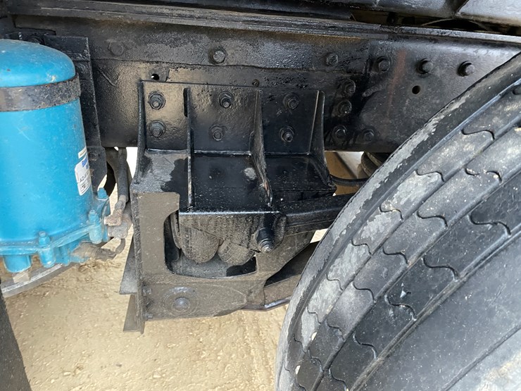 peterbilt-357-image-33