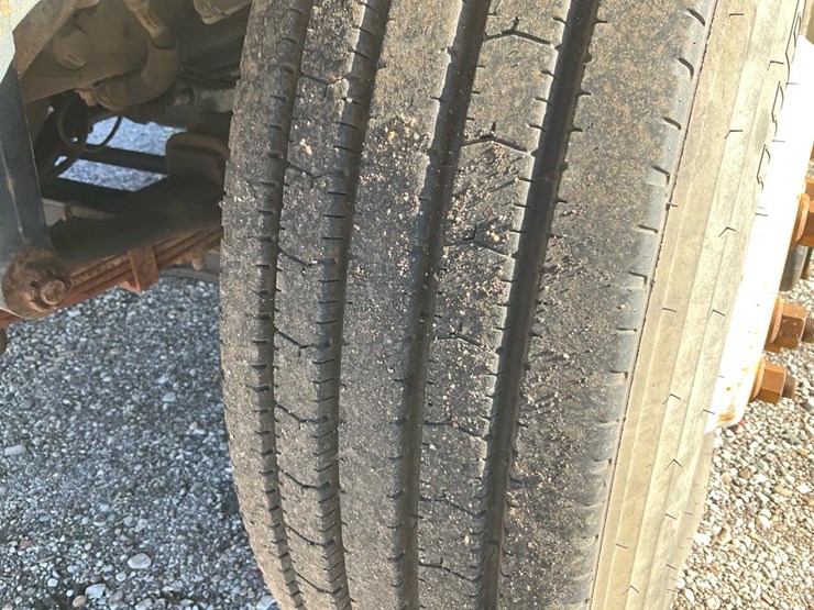 2001-international-4900-image-17