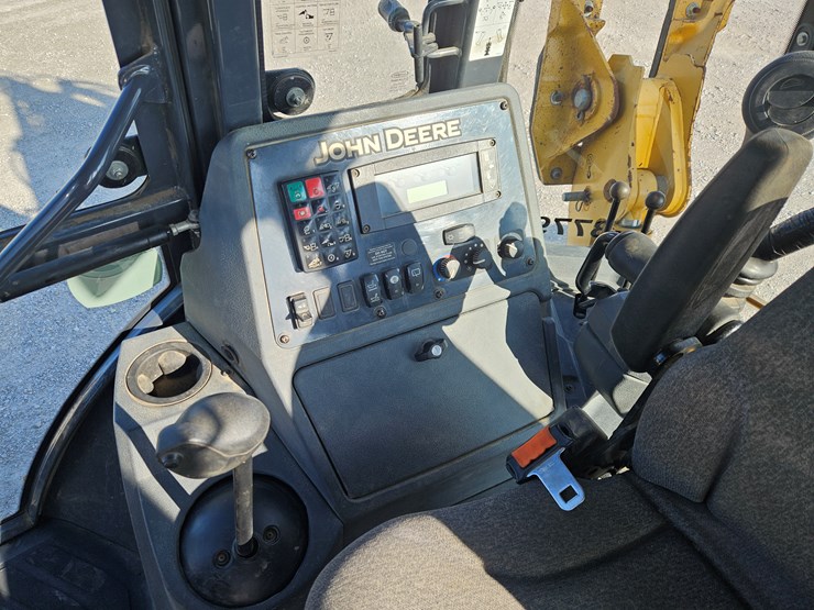 deere-310sl-image-13