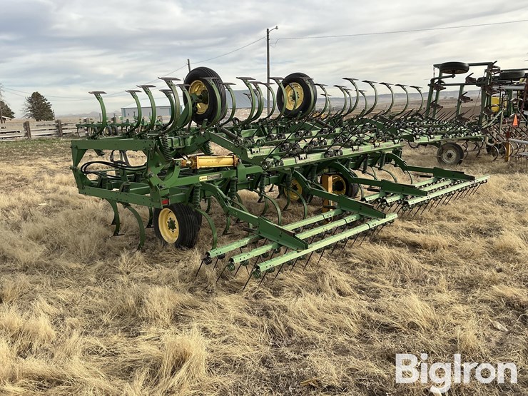 john-deere-1010-image-7