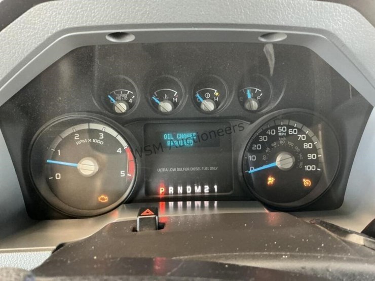 2016-ford-f550-image-18