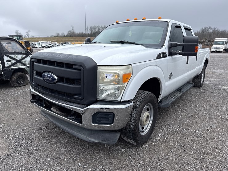 2012-ford-f250-xl-image-1