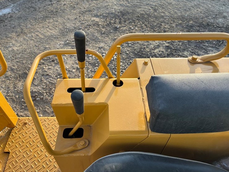 caterpillar-d3b-image-23