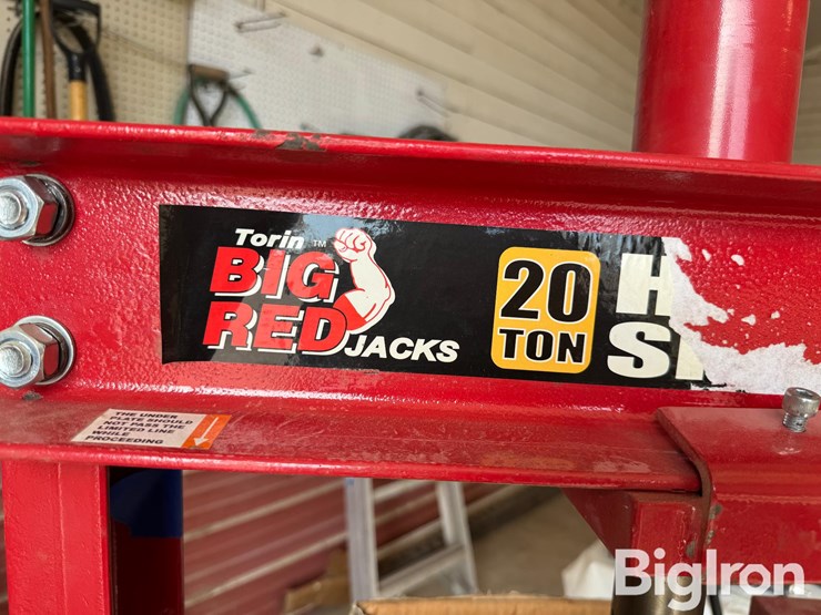 hydraulic-press-image-17