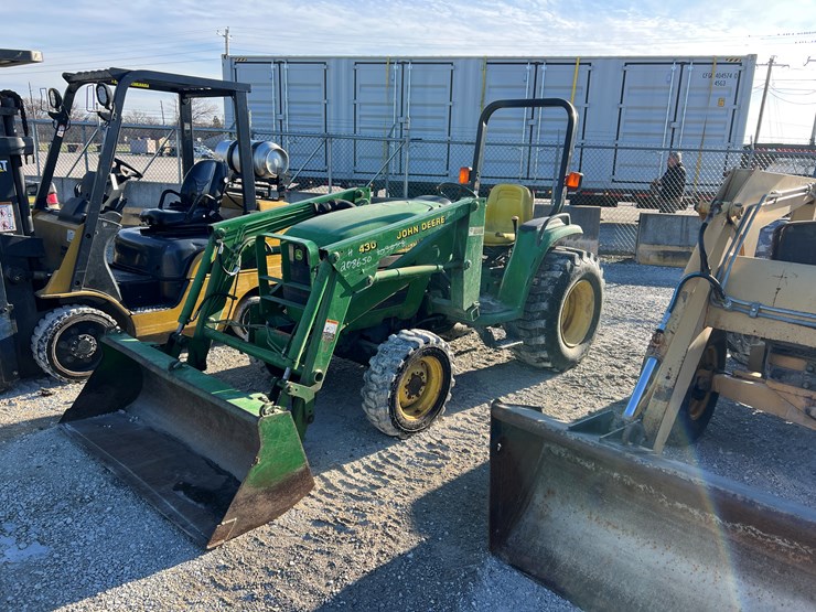 john-deere-4400-image-1